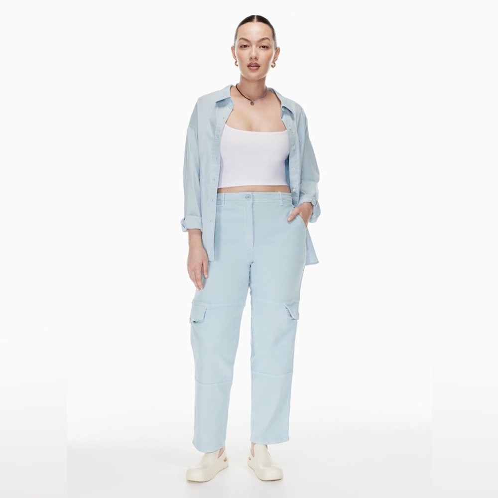 Aritzia | Wilfred Free Maeve cropped cargo‎ pants  light blue twill  size 4